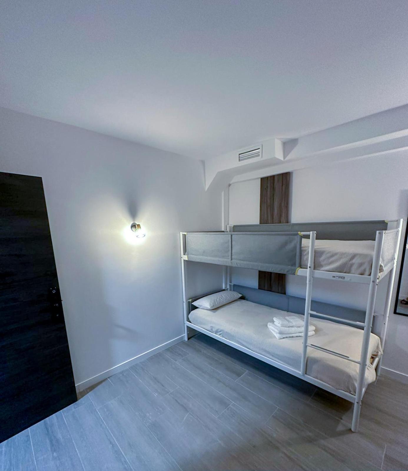 Zur Boutique Hostel Fuengirola Exterior foto